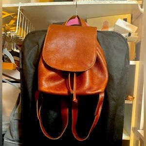 Portland Leather Bucket Backpack *EXCELLENT CONDITION*